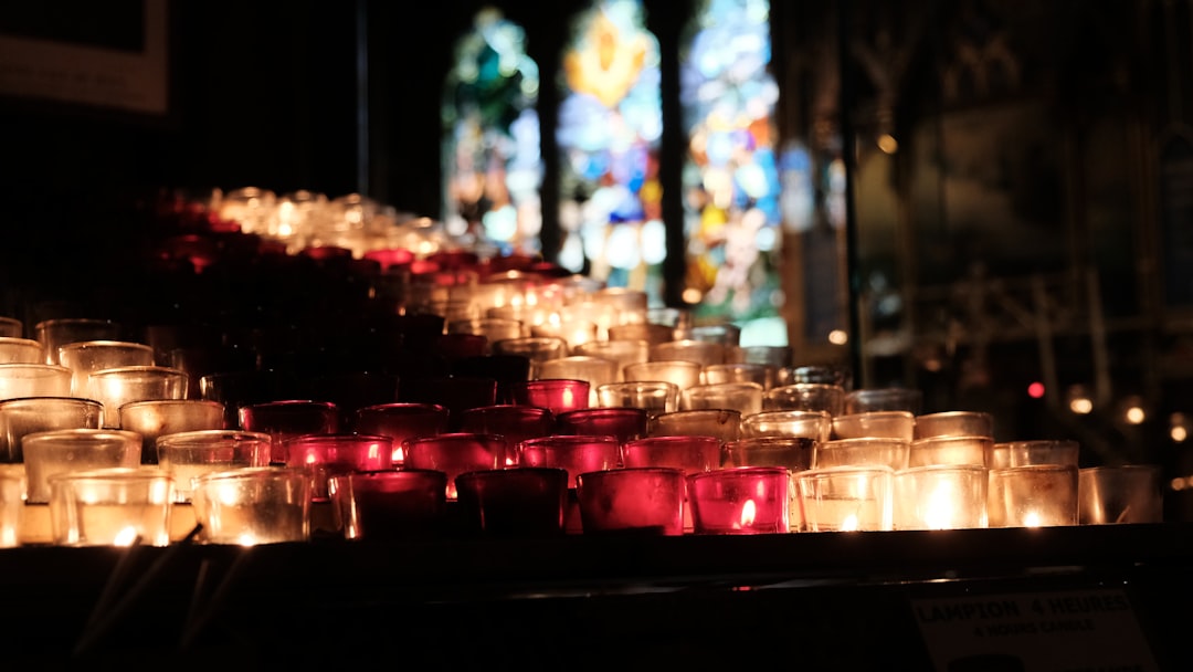 Meditación católica para encontrar paz interior en cualquier lugar