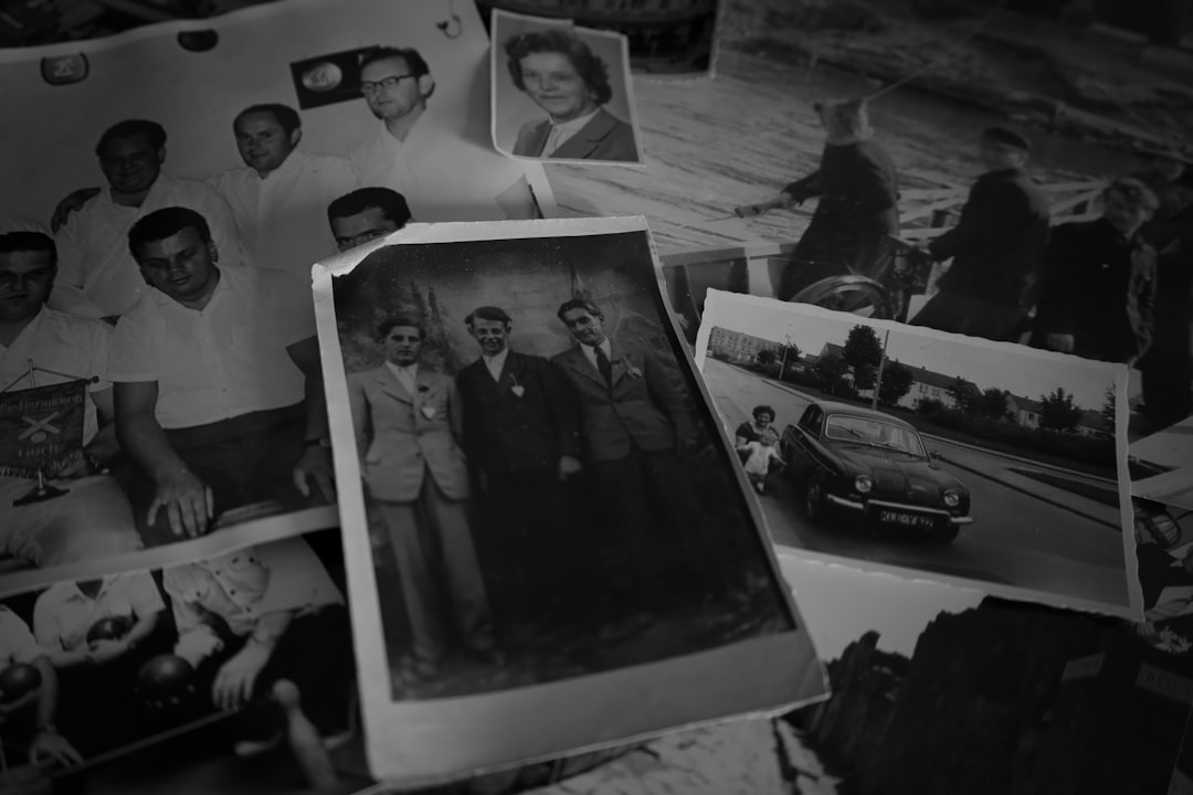 App de ancestralidad para árbol genealógico y registros históricos
