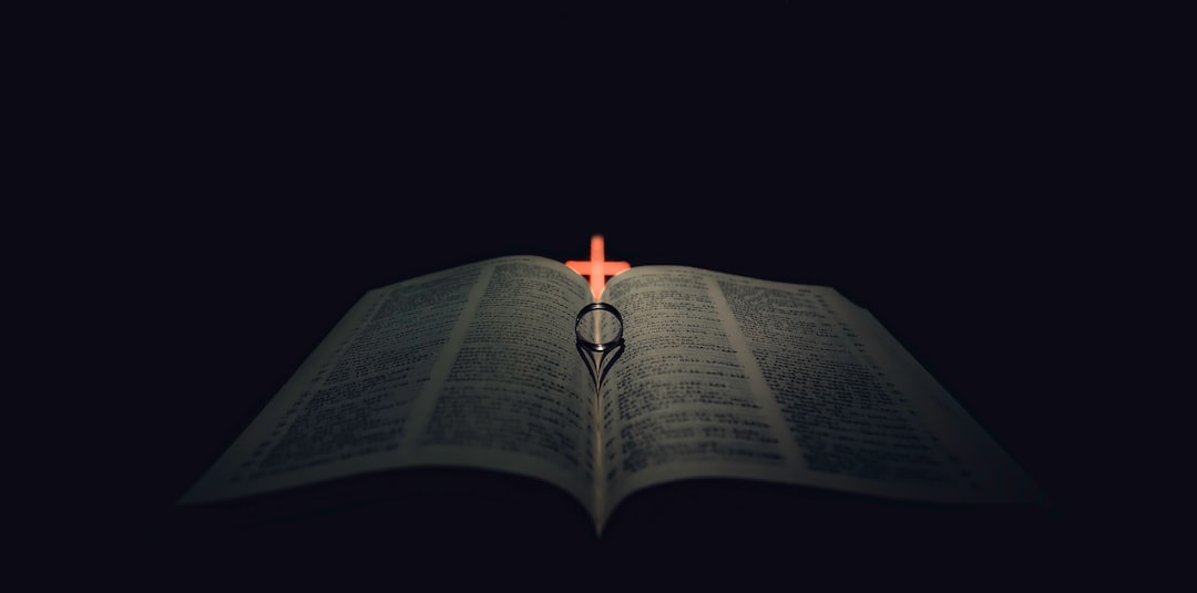 Aplicación de oración ortodoxa diaria con oraciones, salmos y meditaciones