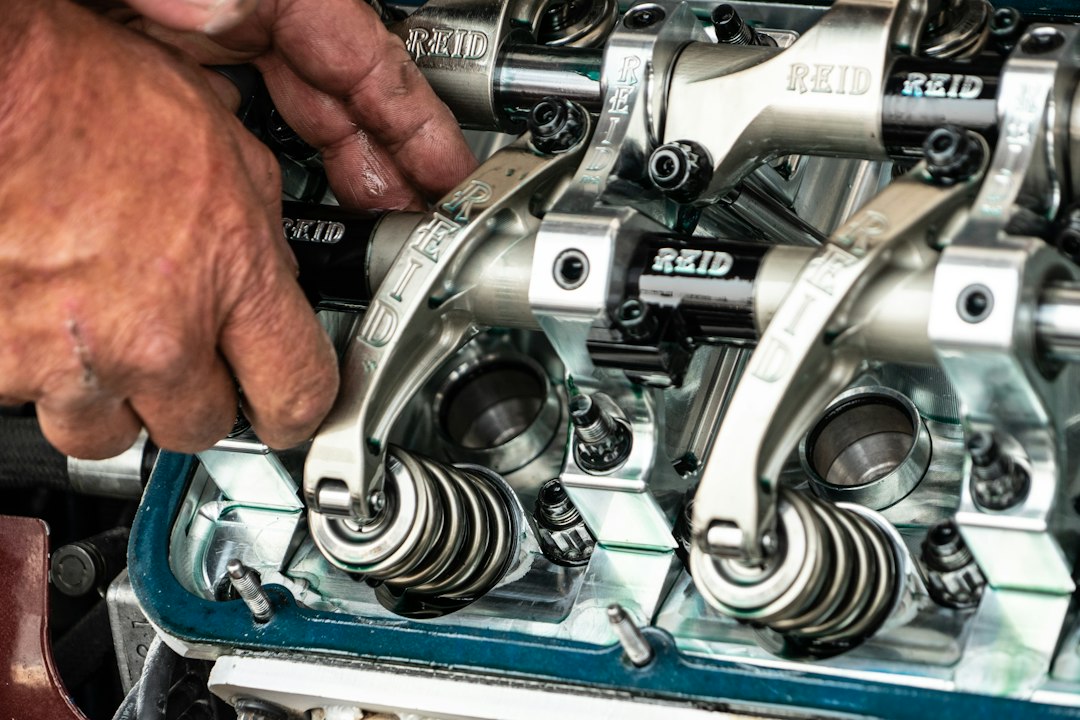 Aplicaciones que enseñan fundamentos de mecánica de moto efectivamente
