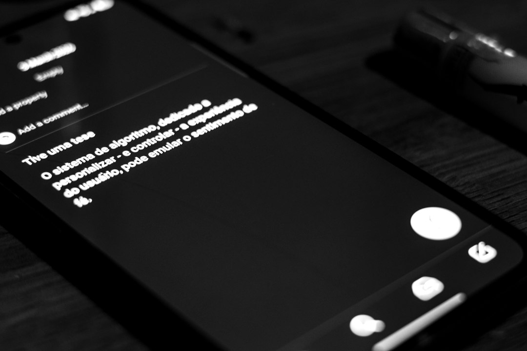 Aplicación de Mensajes Privados con Notificaciones Seguras y Organizadas